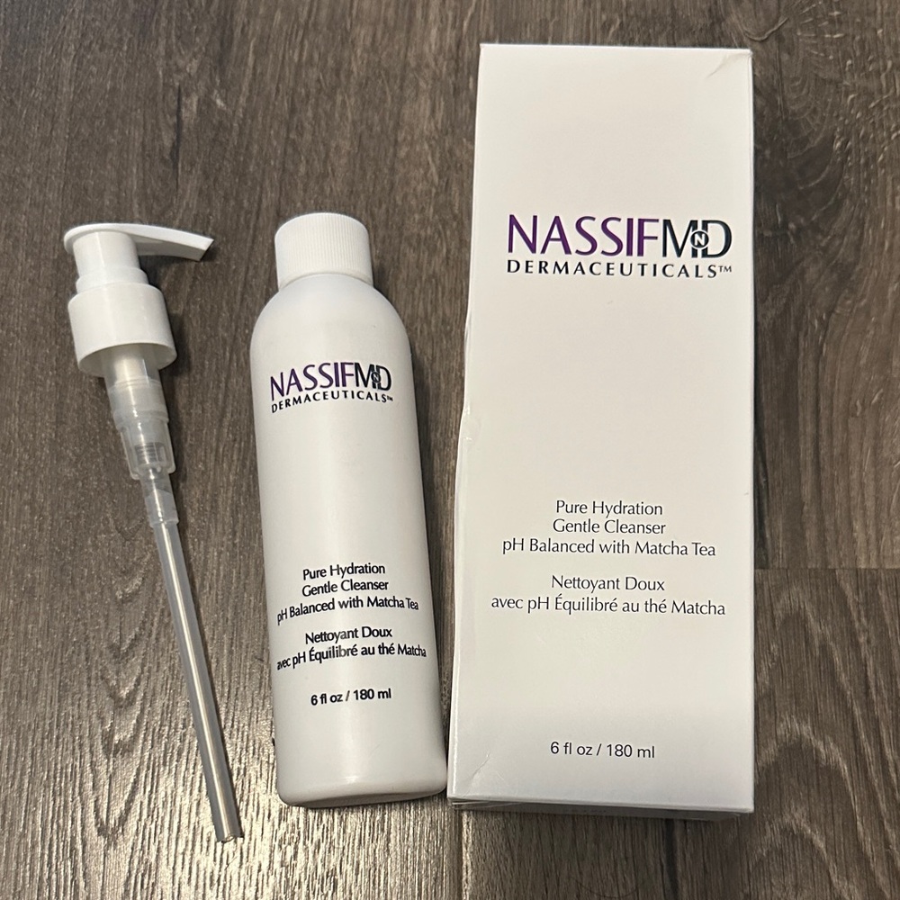 Nassif MD Skincare Pure Hydration Gentle Cleanser